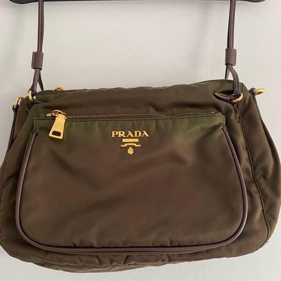 Vintage Prada Tessuto Green Crossbody Shoulder Bag - Picture 15 of 16
